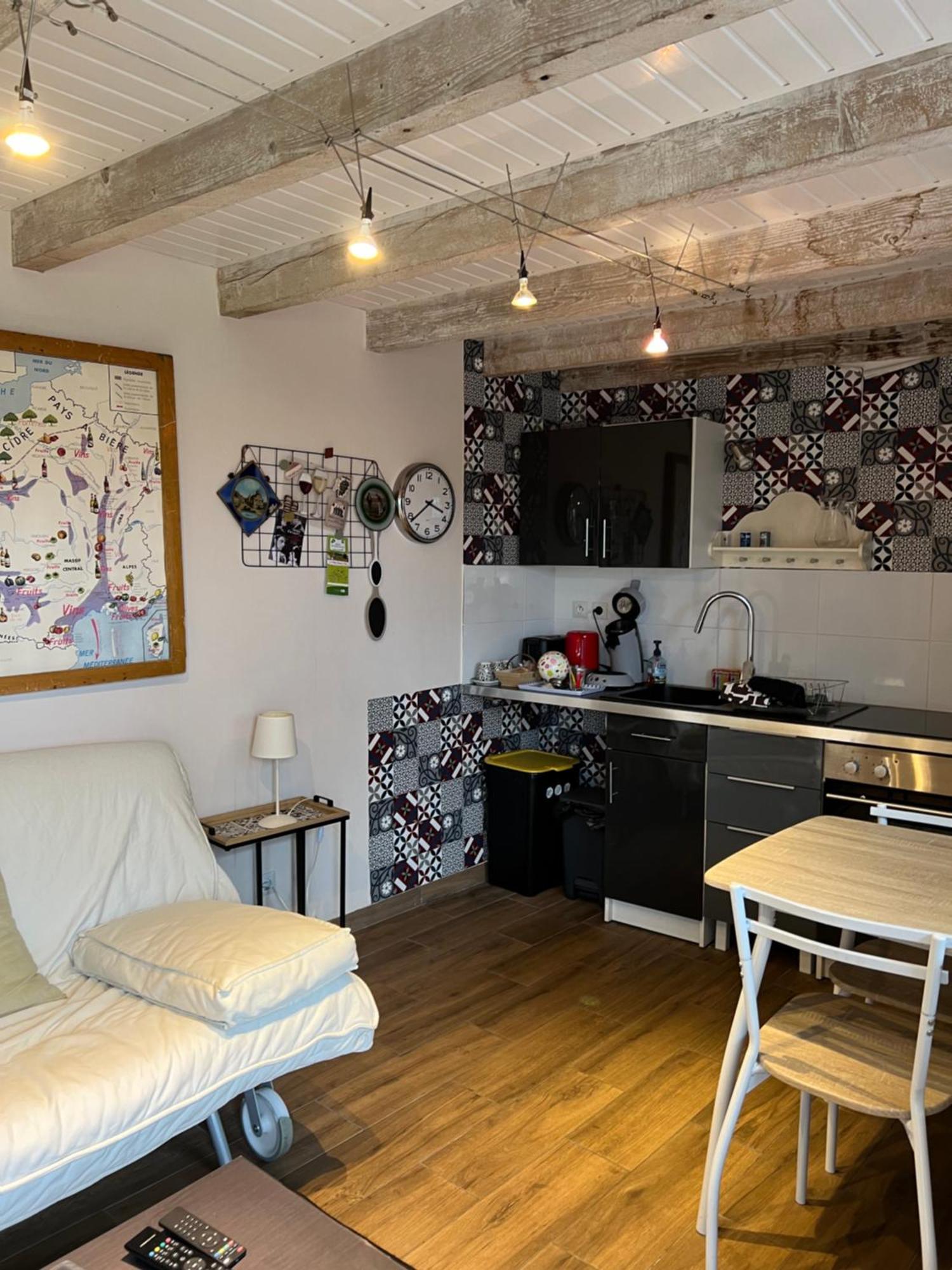 Le Garni Vendemiaire Apartment Vesoul Exterior photo